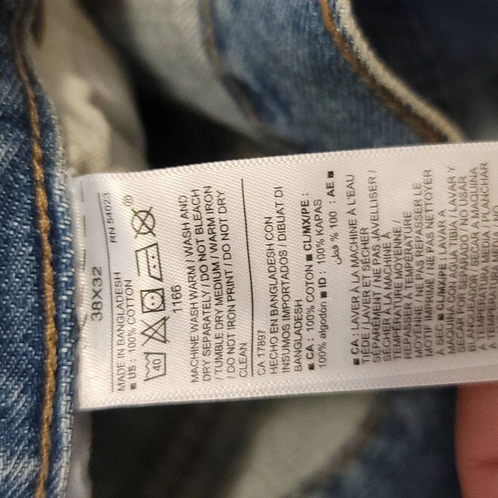 Old Navy acid washed bootcut denim jeans 38x32 brand new with tags - Picture 2 of 6